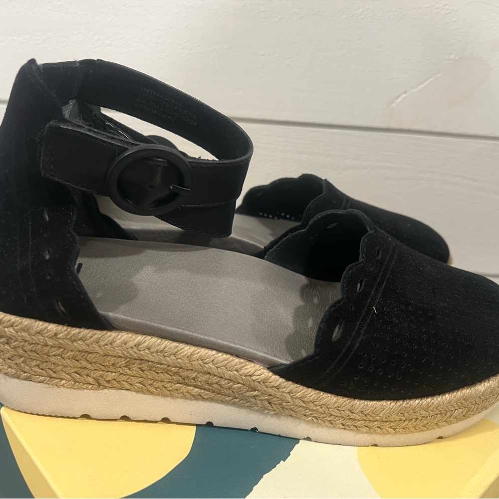 Earth Black Espadrille Wedge Sandals